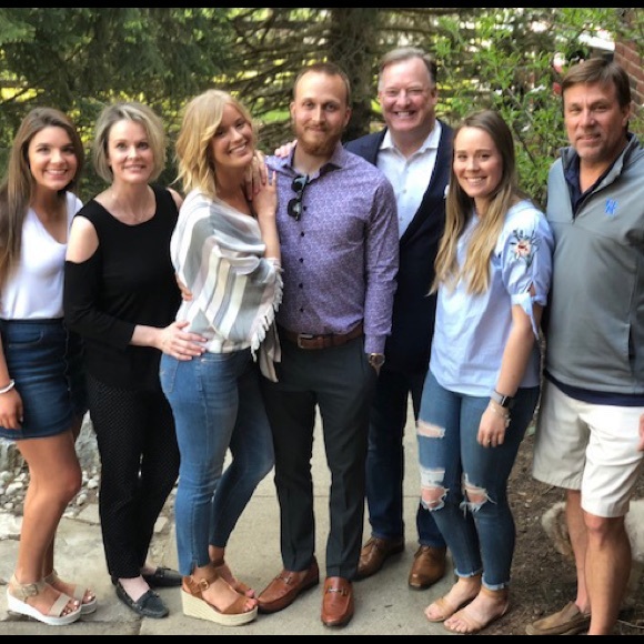 Meet your Posher, Jennifer - Picture 3 of 3